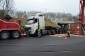 LKW umgestuerzt Niehler Hafen P208